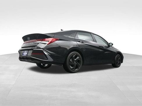New 2026 Hyundai Elantra SEL Sport Premium FWD image 36