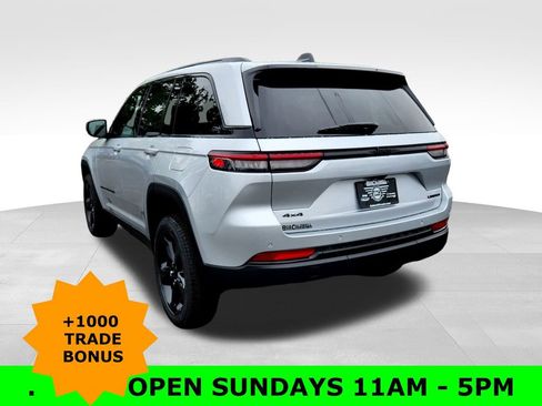 New 2025 Jeep Grand Cherokee Limited w/ Black Appearance Package image 5