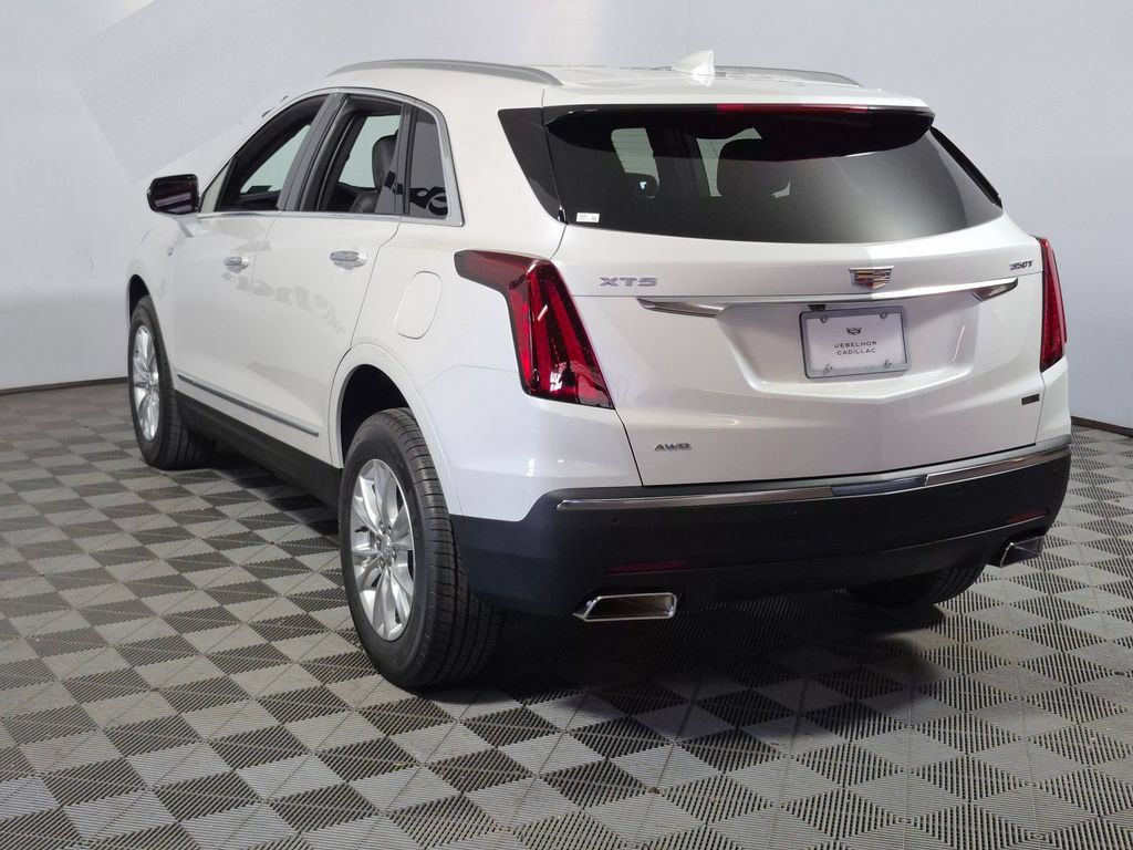 New 2026 Cadillac XT5 Luxury w/ LPO, Floor Liner Package AWD/4WD image 5