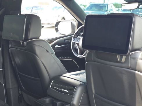 Certified 2024 Cadillac Escalade ESV Sport Platinum RWD image 27