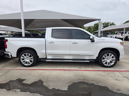 Used 2023 Chevrolet Silverado 1500 High Country w/ High Country Premium Package AWD/4WD image 8