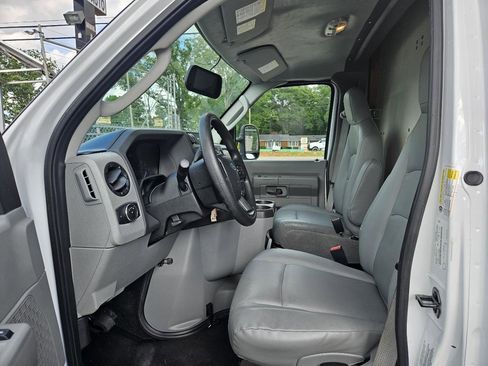 Used 2022 Ford E-450 and Econoline 450 Super Duty w/ Power Windows & Locks Group RWD image 24