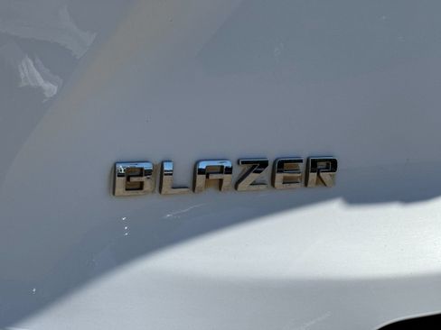 Used 2023 Chevrolet Blazer LT FWD image 40
