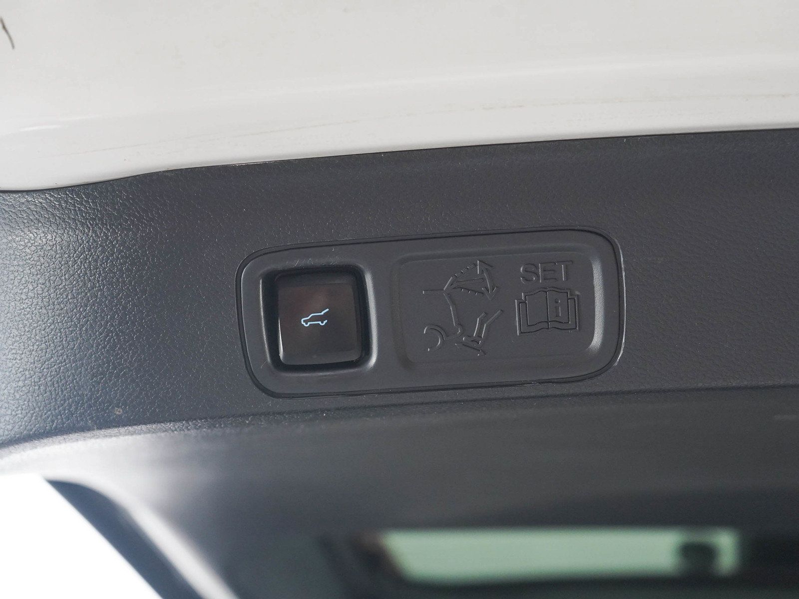 Used 2022 Ford Expedition Max Limited AWD/4WD image 18