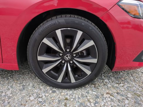 Used 2024 Honda Civic EX-L image 12