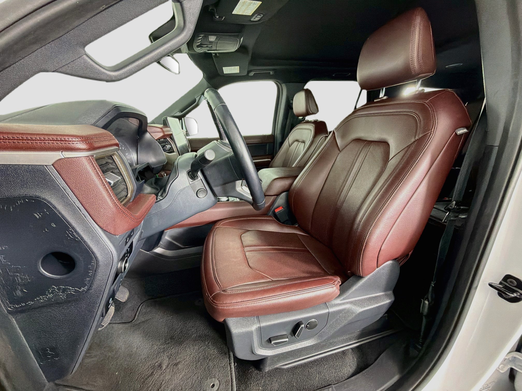 Used 2024 Ford Expedition Limited RWD image 13