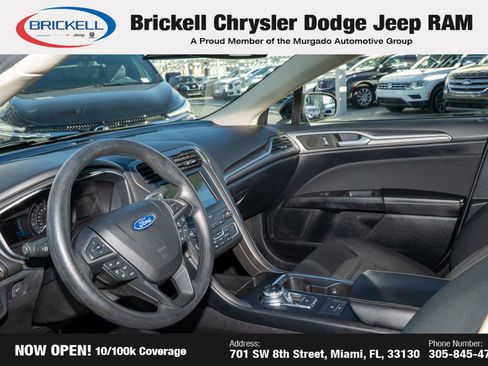 Used 2020 Ford Fusion SE image 14