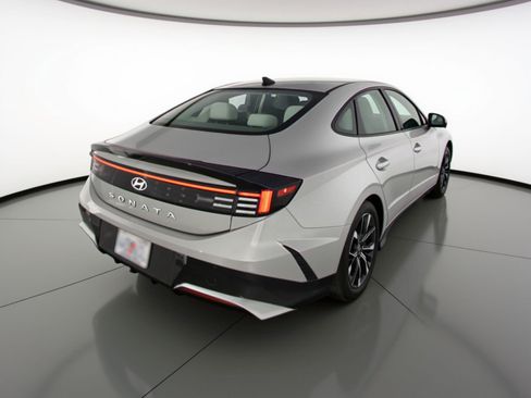 Used 2025 Hyundai Sonata SEL image 9