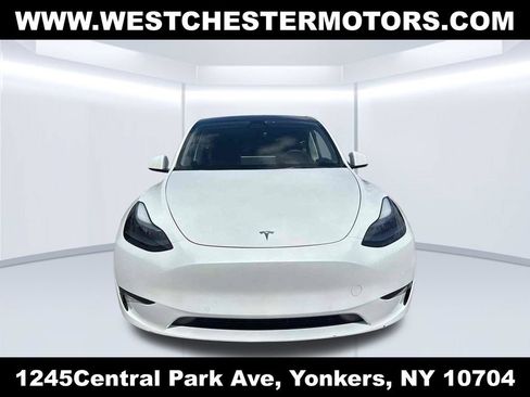 Used 2022 Tesla Model Y Performance AWD/4WD image 2