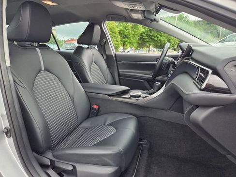 Used 2024 Toyota Camry SE FWD image 18