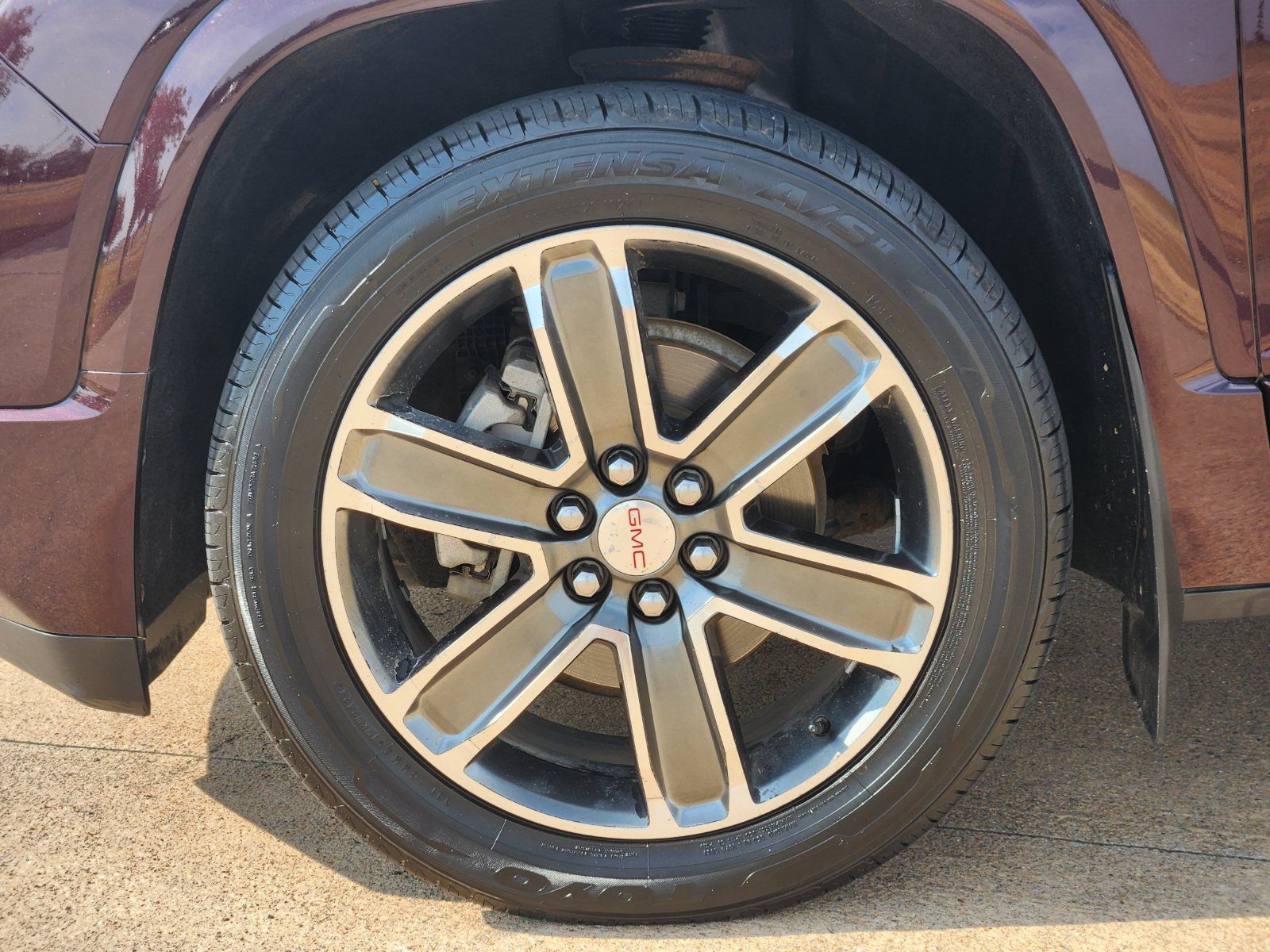 Used 2017 GMC Acadia Denali w/ Technology Package AWD/4WD image 14