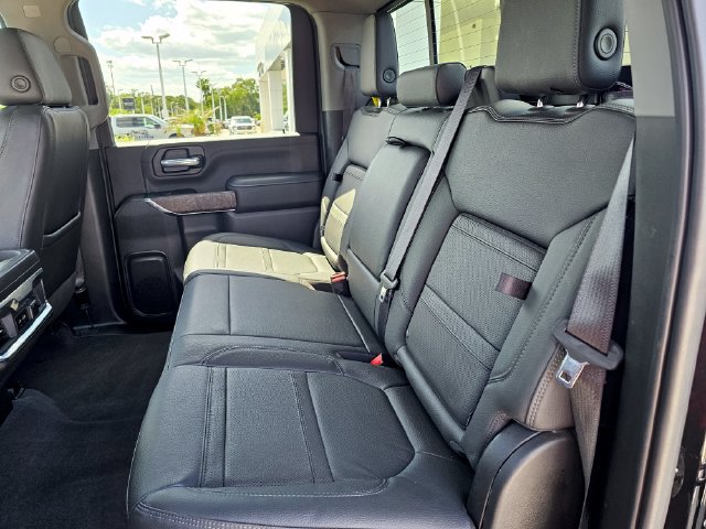 Used 2022 GMC Sierra 2500 Denali w/ Denali Black Diamond Edition AWD/4WD image 18