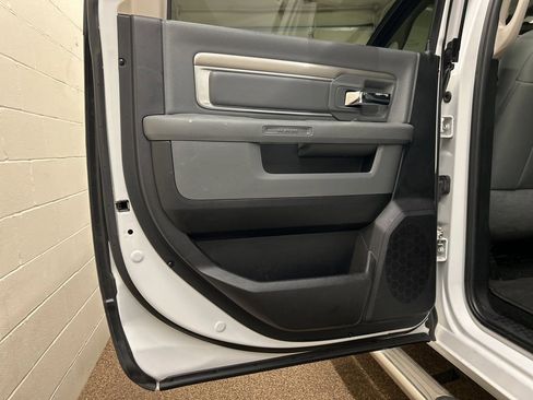 Used 2016 RAM 2500 SLT image 14