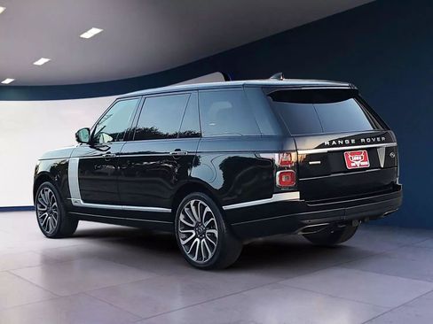 Used 2019 Land Rover Range Rover Long Wheelbase Autobiography image 3