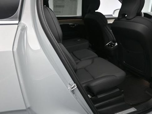 Used 2026 Volvo XC90 B6 Plus w/ Protection Package Premier AWD/4WD image 27