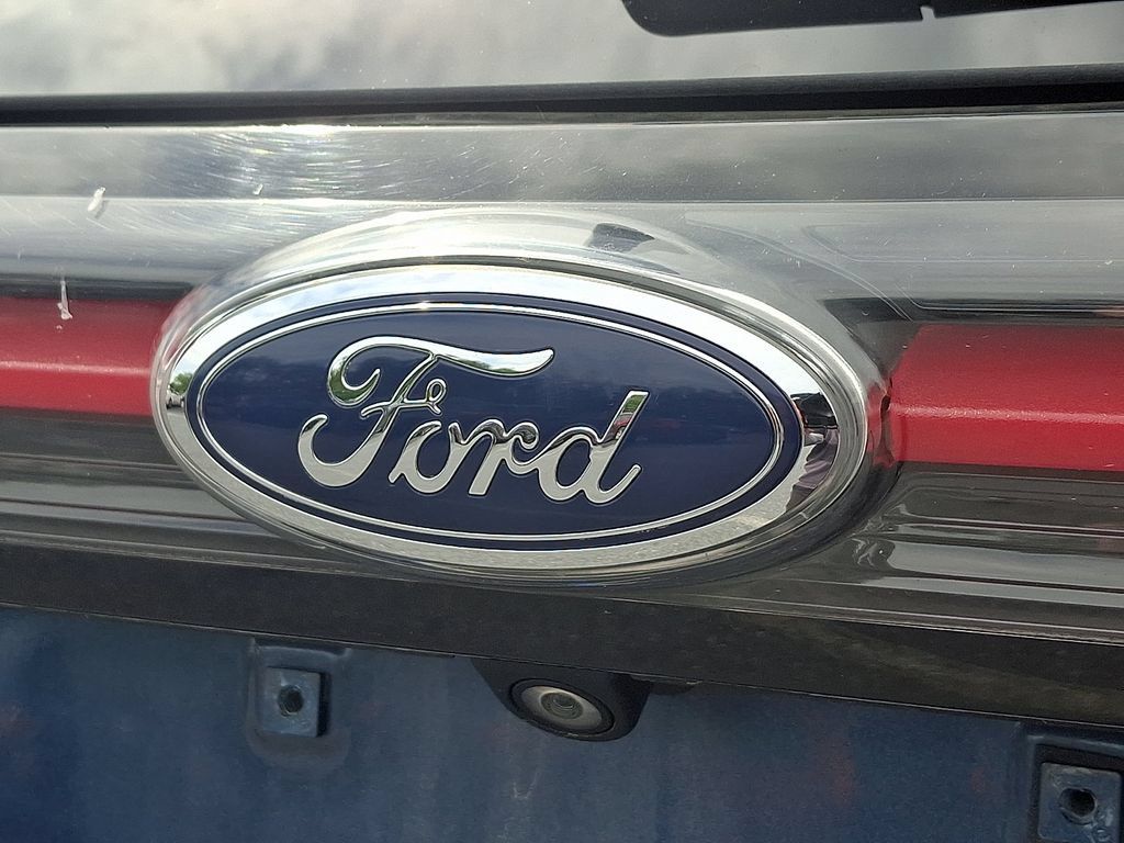 Used 2018 Ford Edge SE AWD/4WD image 29
