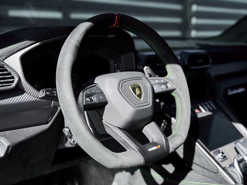 Used 2024 Lamborghini Urus Performante image 46