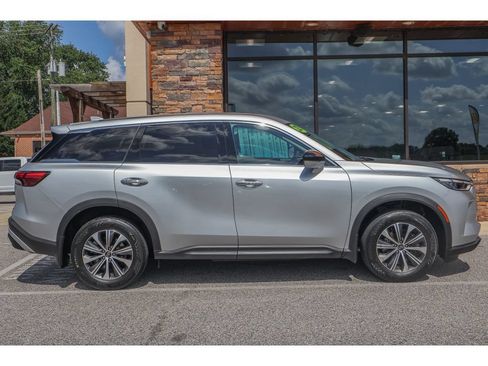 Used 2023 INFINITI QX60 Pure AWD/4WD image 2
