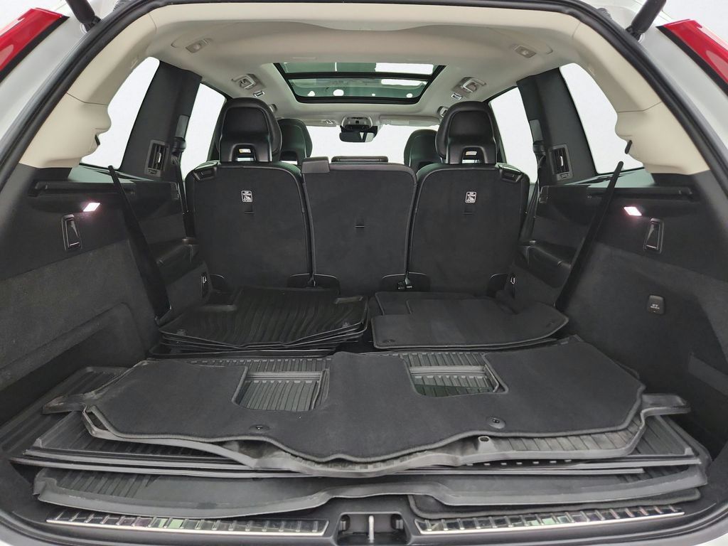 Used 2021 Volvo XC90 T8 Inscription Expression w/ Protection Package Premier AWD/4WD image 32