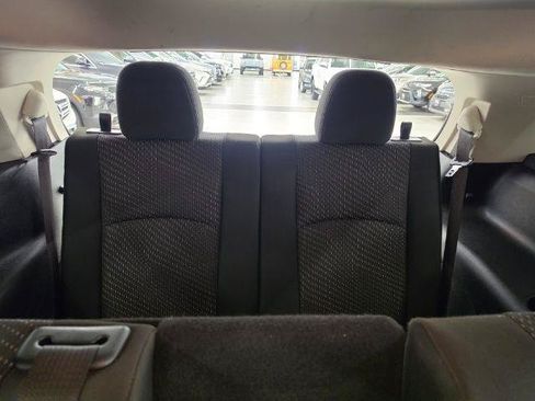 Used 2020 Dodge Journey SE FWD image 39