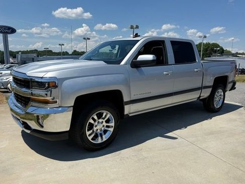 Used 2018 Chevrolet Silverado 1500 LT w/ All Star Edition AWD/4WD image 5
