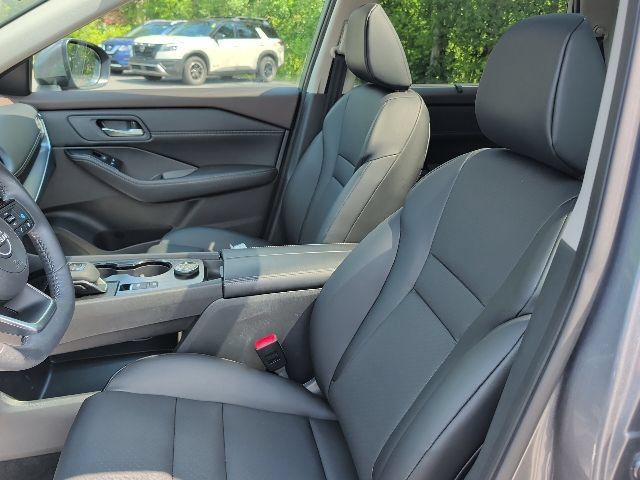 Certified 2023 Nissan Rogue SV w/ SV Premium B Package AWD/4WD image 12