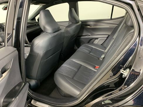 Used 2025 Toyota Camry XSE image 27