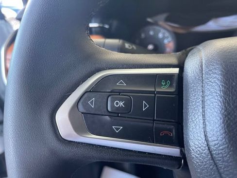 Used 2025 Jeep Compass Limited AWD/4WD image 22