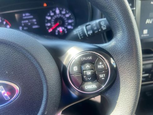 Used 2020 Kia Soul LX image 19