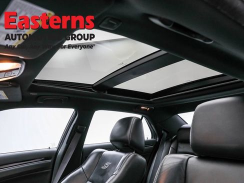 Used 2023 Chrysler 300 S image 35