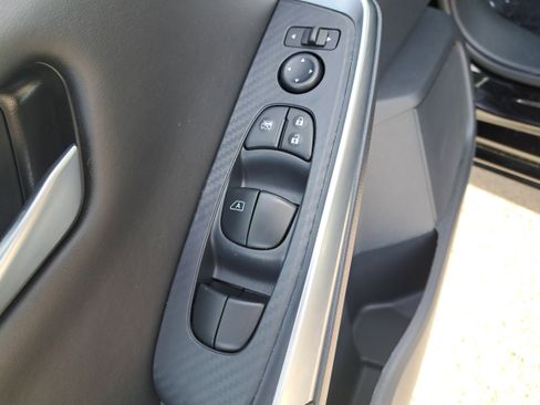 Certified 2025 Nissan Sentra SR image 16