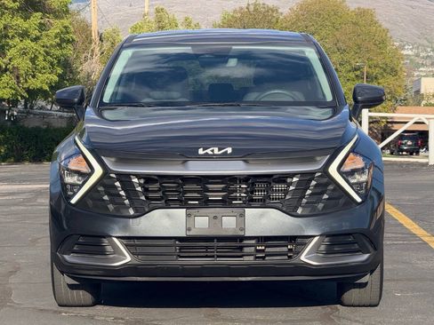 Used 2023 Kia Sportage LX AWD/4WD image 2