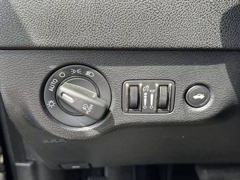 Used 2021 Dodge Charger GT w/ Blacktop Package RWD image 28