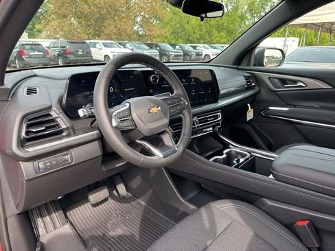 New 2026 Chevrolet Traverse LT w/ LPO, Floor Liner Package image 15