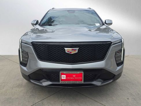 Used 2024 Cadillac XT4 Sport w/ Cold Weather Package FWD image 8