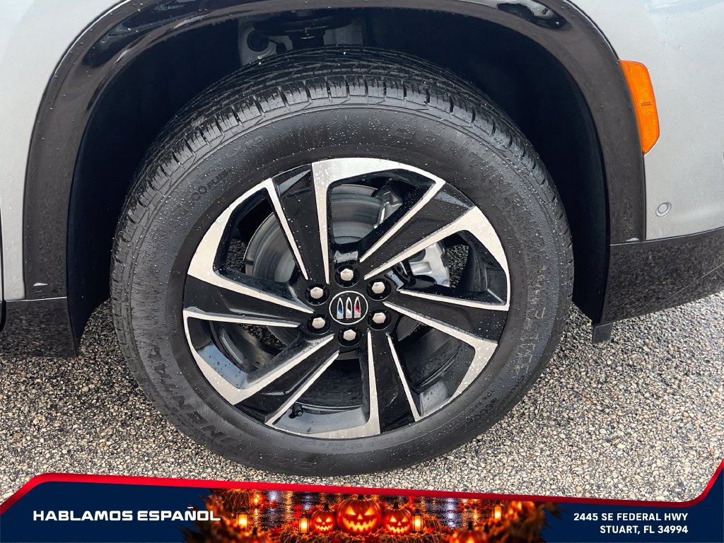 New 2027 Buick Enclave Sport Touring w/ Super Cruise Package FWD image 22