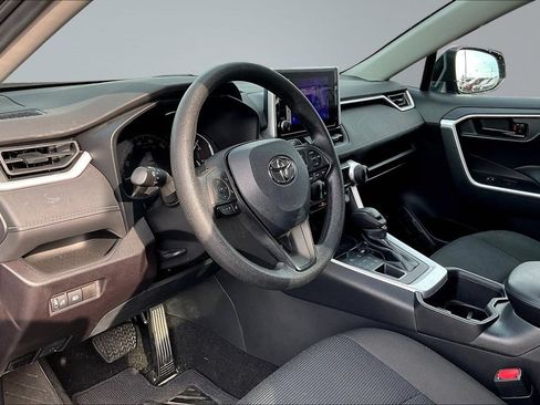 Used 2023 Toyota RAV4 LE AWD/4WD image 15