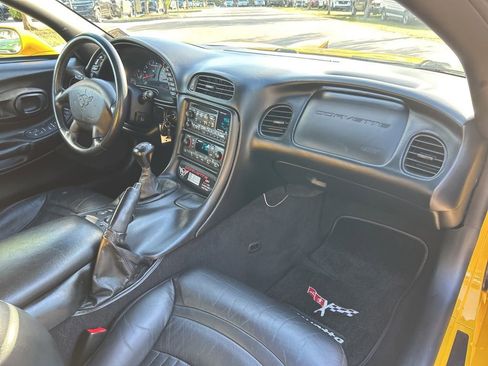 Used 2002 Chevrolet Corvette Convertible w/ Preferred Equipment Group2 image 32