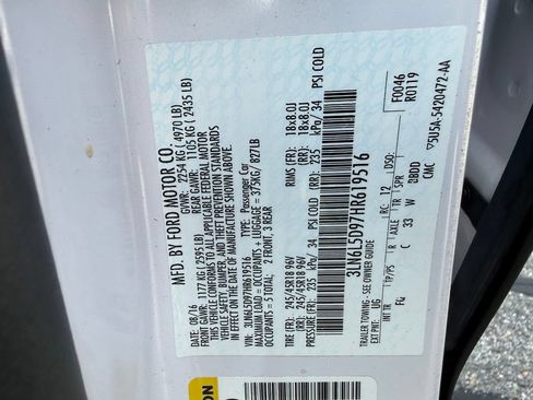 Used 2017 Lincoln MKZ Select w/ Select Plus Package AWD/4WD image 33