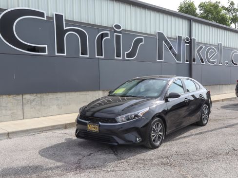 Used 2024 Kia Forte LXS FWD image 1