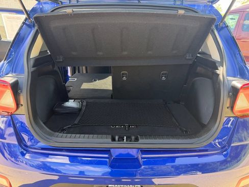 Used 2024 Hyundai Venue SEL FWD image 30