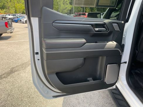 Used 2025 GMC Sierra 1500 AT4X image 19