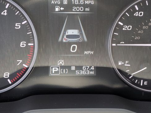 Used 2025 Subaru Crosstrek 2.5i Premium AWD/4WD image 22