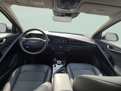 Used 2024 Kia Niro Wind FWD image 10