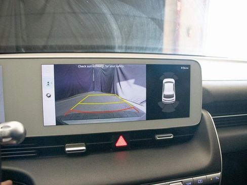 Used 2024 Hyundai Ioniq 5 SEL image 33