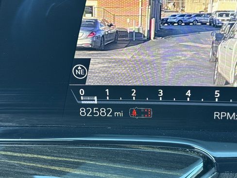 Used 2022 Cadillac Escalade Sport image 23