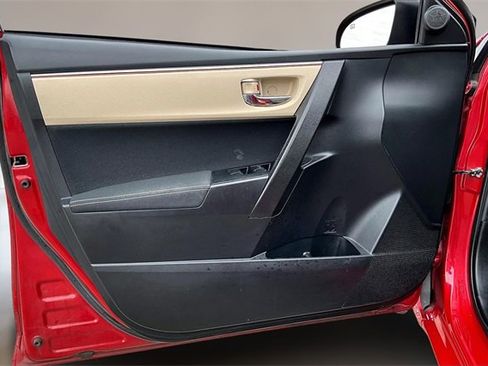 Used 2016 Toyota Corolla L image 17