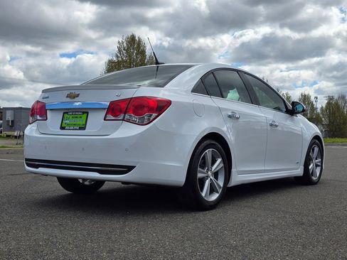 Used 2012 Chevrolet Cruze LT w/ RS Package FWD image 5