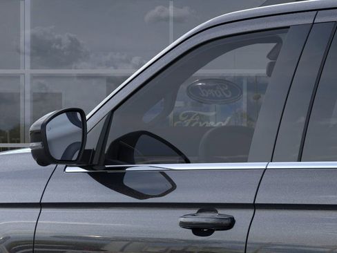 New 2025 Ford Expedition Active image 20