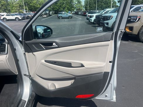 Used 2018 Hyundai Tucson SEL AWD/4WD image 31